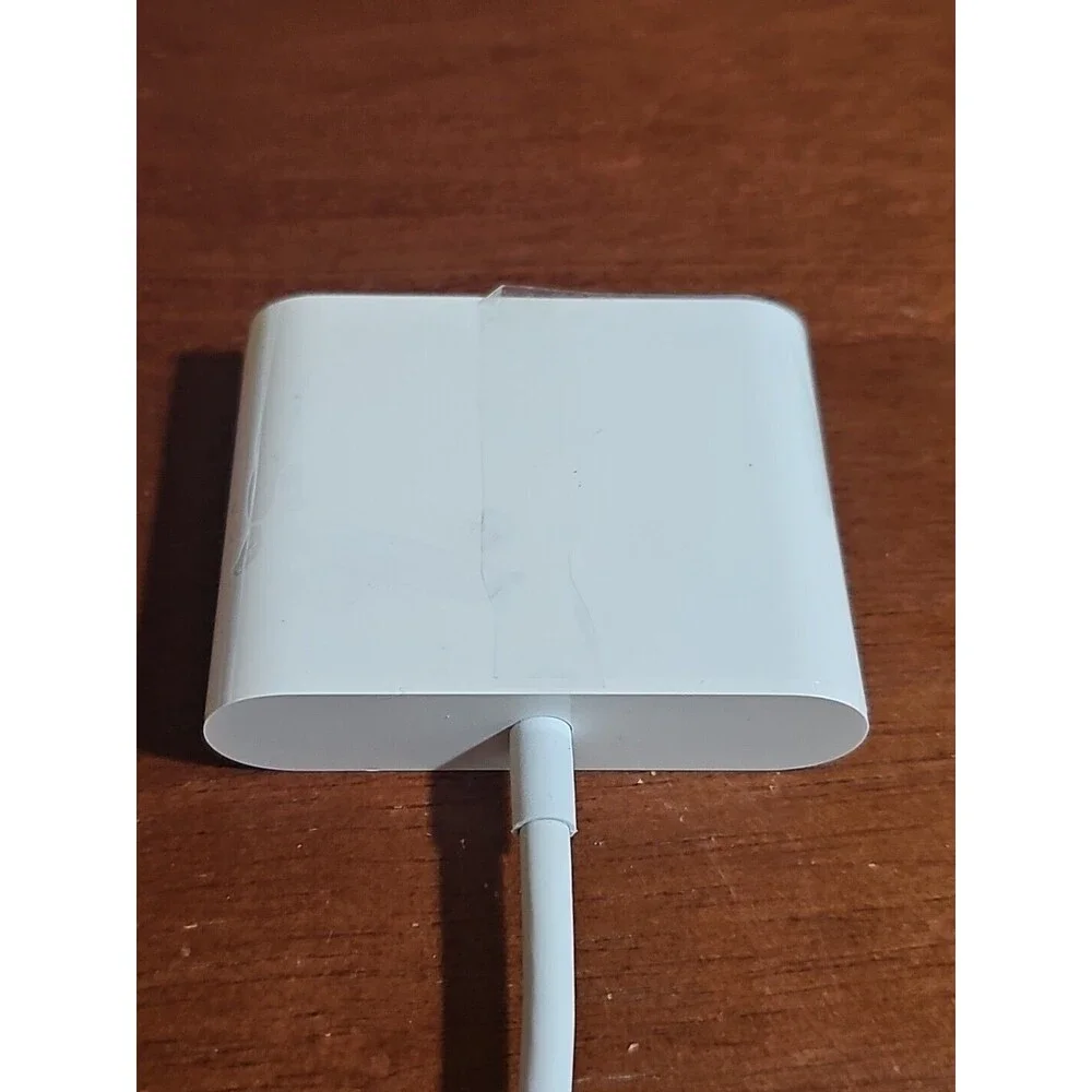 Genuine Apple Lightning Digital AV Adapter - MD826AM/A